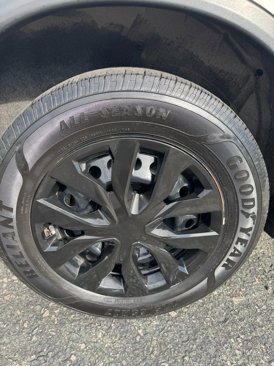 Used 2017 Nissan Rogue S image 10