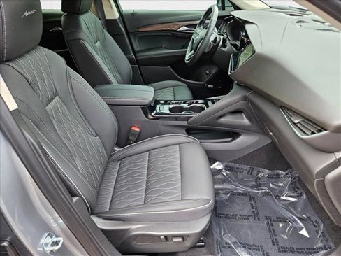 Used 2023 Buick Envision Avenir image 22