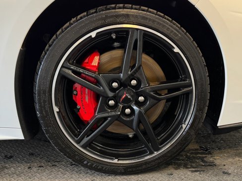 Used 2023 Chevrolet Corvette Stingray Premium Cpe w/ Z51 Performance Package image 11