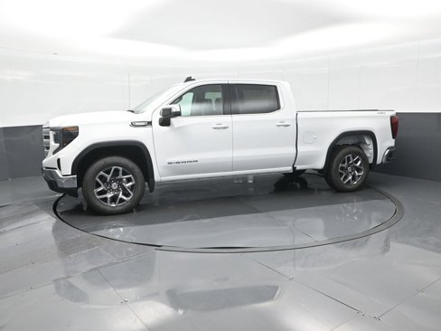 New 2025 GMC Sierra 1500 SLE image 4