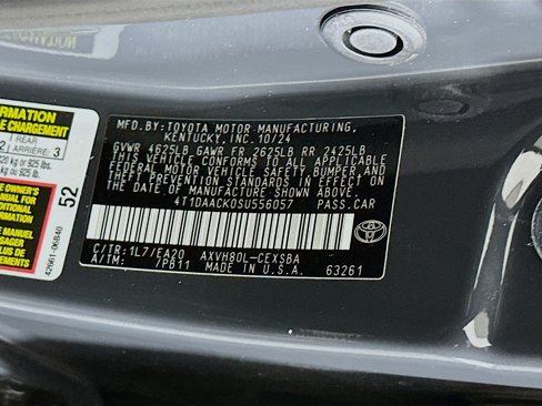 Used 2025 Toyota Camry SE image 12