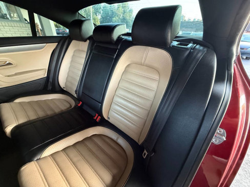 Used 2013 Volkswagen CC Sport image 14