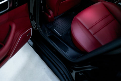 Used 2023 Porsche Panamera GTS image 42