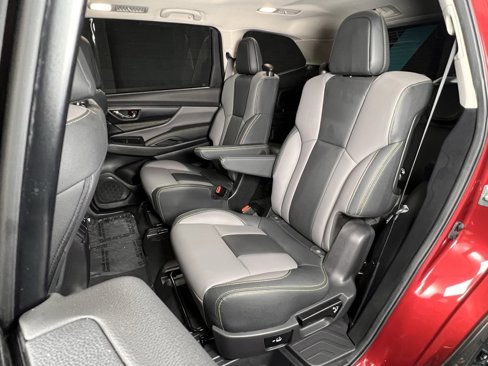 Used 2025 Subaru Ascent Onyx Edition image 9