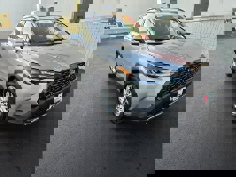 Certified 2024 Toyota Corolla Cross LE image 1