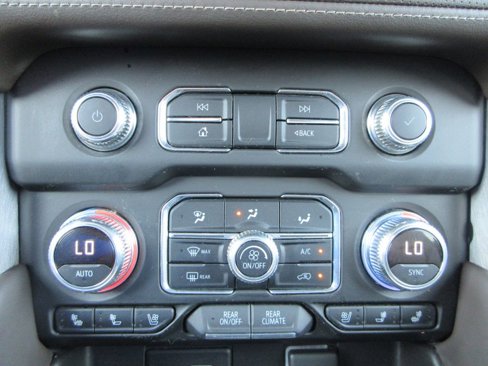 Used 2021 GMC Yukon SLT image 31