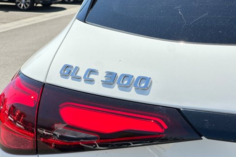 Used 2024 Mercedes-Benz GLC 300 image 33