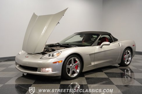 Used 2006 Chevrolet Corvette Convertible w/ Preferred Equipment Group image 31