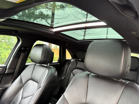 Used 2016 Porsche Macan S image 16