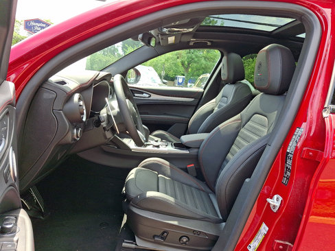 New 2025 Alfa Romeo Stelvio Tributo Italiano w/ Driving Assist Package image 9