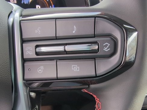 New 2025 Chevrolet Colorado Z71 w/ Technology Package image 23