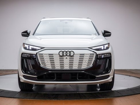 New 2025 Audi SQ6 e-tron Prestige image 2