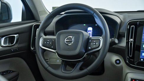 Certified 2025 Volvo XC40 B5 Plus w/ Climate Package image 13