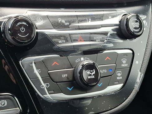New 2026 Chrysler Pacifica Select image 10