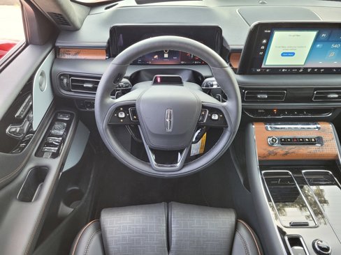 New 2025 Lincoln Aviator Black Label image 8