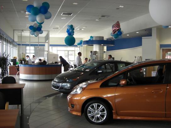 Kuhn Volkswagen car dealership in Tampa, FL 33609-2722 | Kelley Blue Book
