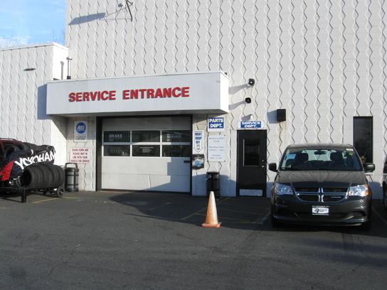 Chrysler Dodge Jeep Of Paramus Car Dealership In Paramus
