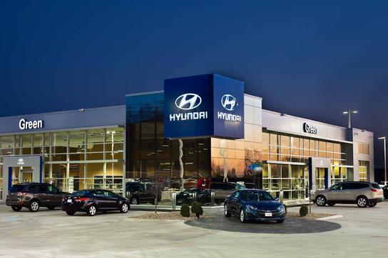 Green Hyundai car dealership in MOLINE, IL 61265 | Kelley Blue Book