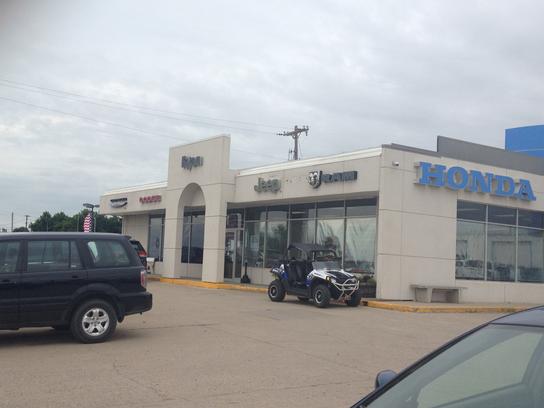 Ryan Chrysler Dodge Jeep Honda car dealership in Williston 