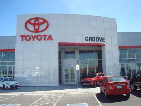 Groove Toyota car dealership in Englewood, CO 80113 | Kelley Blue Book