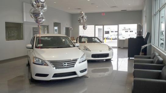 Lynn Layton Cadillac Nissan Car Dealership In Decatur Al 35602 Kelley Blue Book