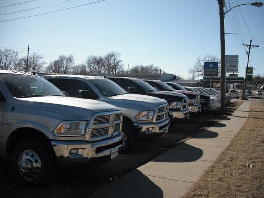Used Car Dealerships Topeka Ks >> Bolton Chrysler-Dodge-Jeep car dealership in Council Grove, KS 66846 | Kelley Blue Book Used Car Dealerships Topeka Ks >> Bolton Chrysler-Dodge-Jeep car dealership in Council Grove, KS 66846 | Kelley Blue Book
