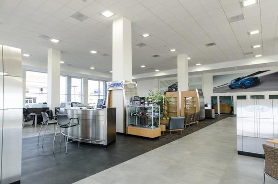 Norm Reeves Ford Lincoln Car Dealership In Cerritos Ca 90703