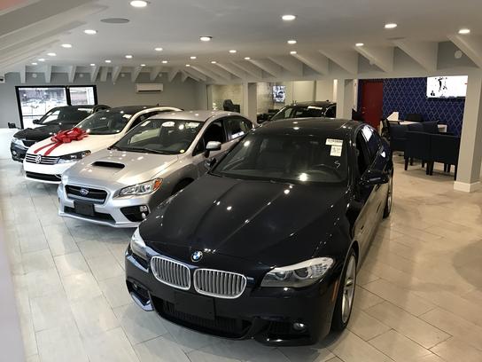 Certified Luxury Motors car dealership in Great Neck, NY ...