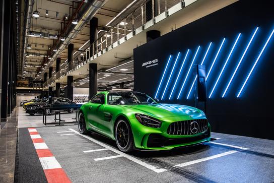 Mercedes Benz Manhattan Car Dealership In New York Ny