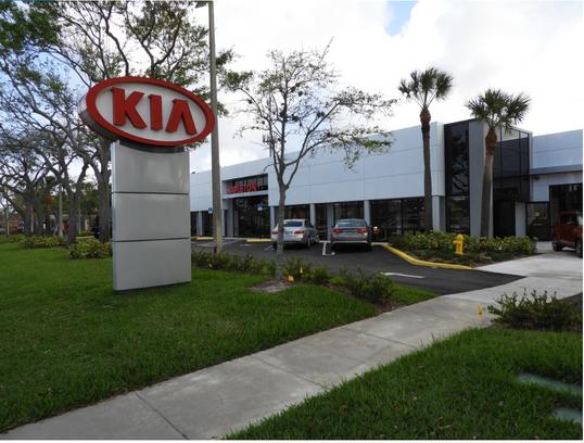 Napleton's Northlake KIA car dealership in Palm Beach ...