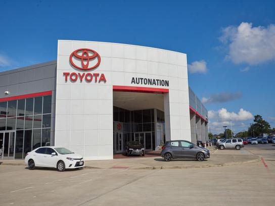 AutoNation Toyota Gulf Freeway car dealership in Houston, TX 77034-2402