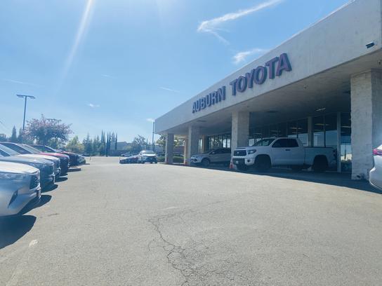Auburn Toyota car dealership in Auburn, CA 95603 | Kelley Blue Book