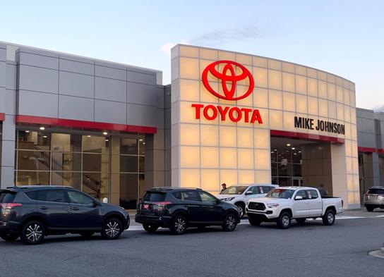Mike Johnson's Hickory Toyota car dealership in Hickory, NC 28602-5123