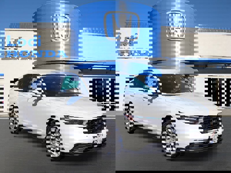 Certified 2025 Honda Accord LX image 1