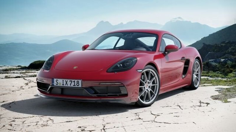 Certified 2025 Porsche 718 Cayman GT4 image 1