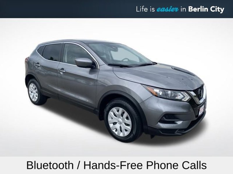 Certified 2020 Nissan Rogue Sport S image 1