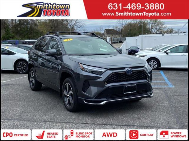 Certified 2022 Toyota RAV4 SE image 1