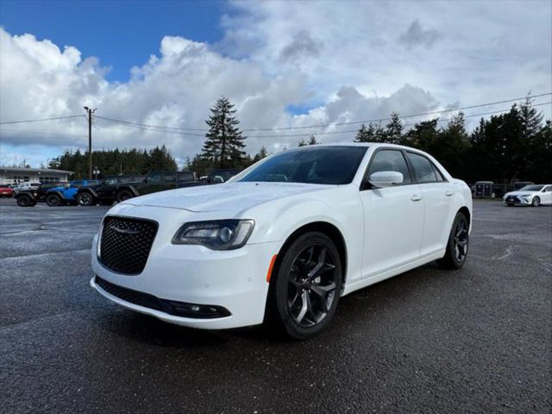 Certified 2023 Chrysler 300 S image 1