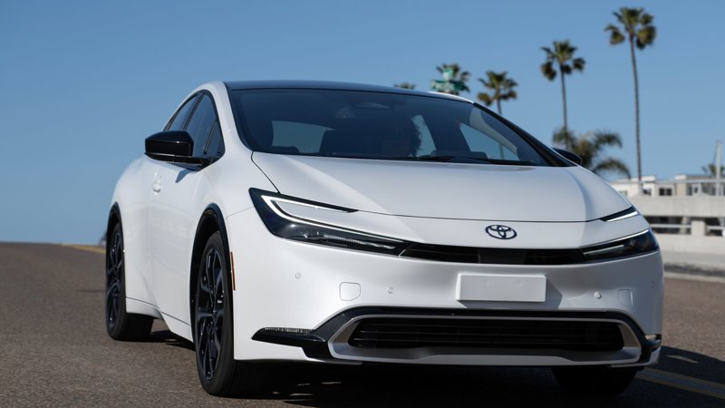 New 2026 Toyota Prius Plug-In Hybrid image 1