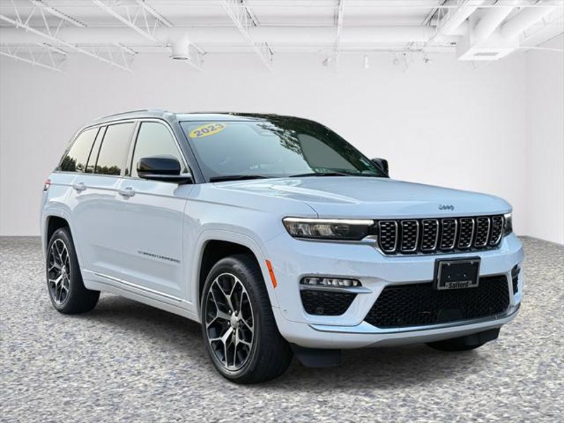Certified 2023 Jeep Grand Cherokee Summit image 1