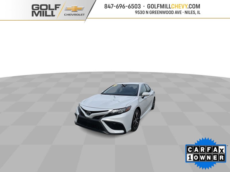 Used 2022 Toyota Camry SE image 1