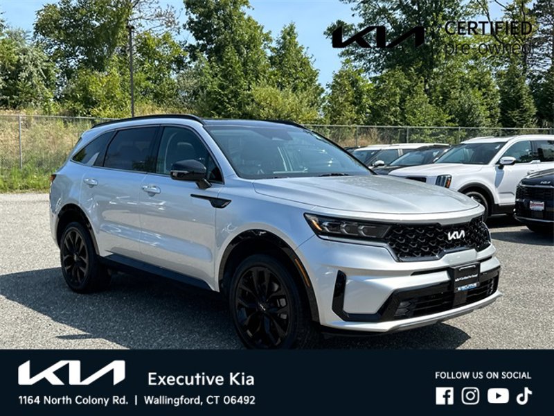 Certified 2022 Kia Sorento SX image 1