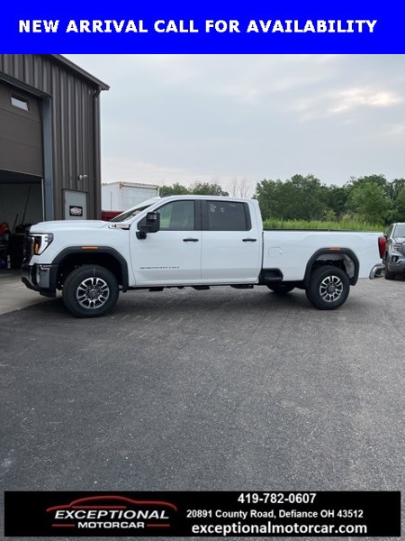 Used 2024 GMC Sierra 3500 Pro image 1