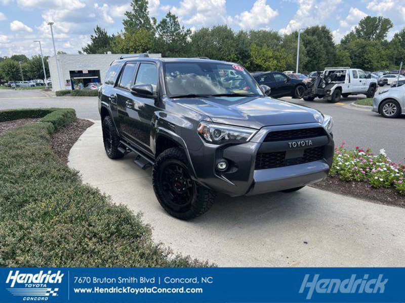 Certified 2022 Toyota 4Runner SR5 Premium image 1