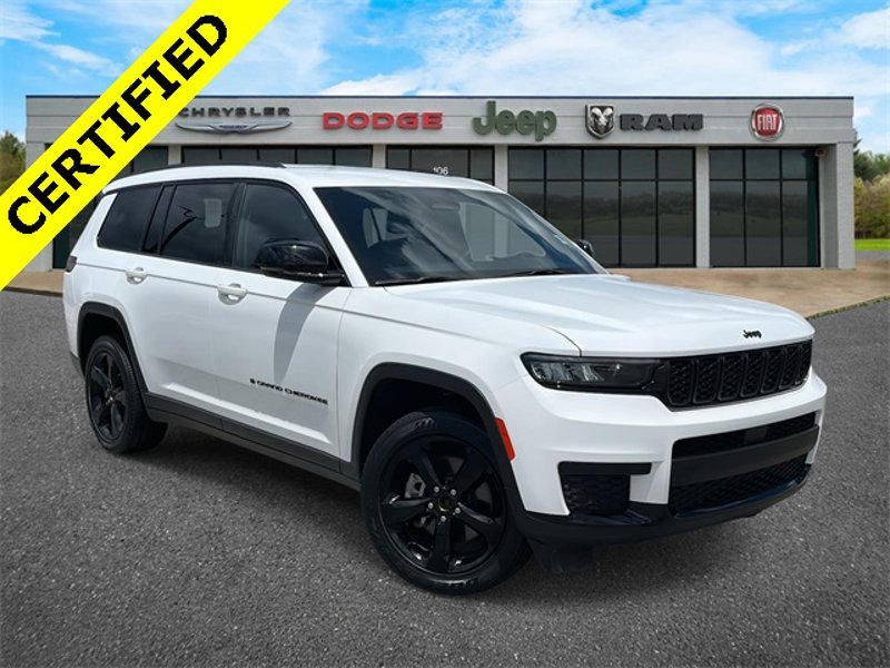 Certified 2023 Jeep Grand Cherokee L Laredo image 1