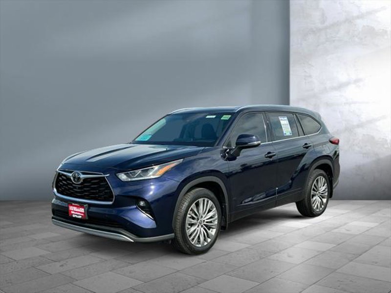 Certified 2021 Toyota Highlander Platinum image 1