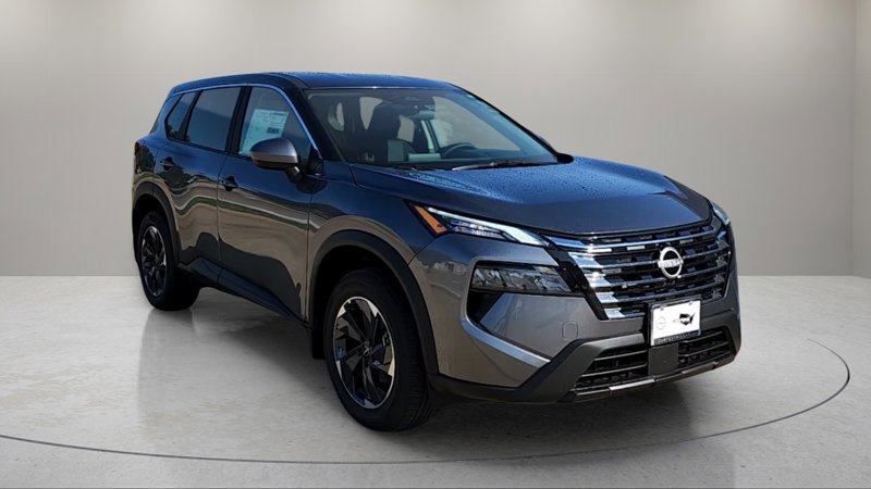 Certified 2025 Nissan Rogue SV image 1