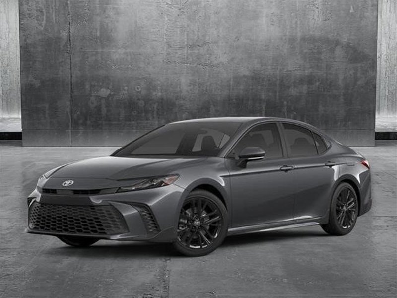 Used 2025 Toyota Camry SE image 1