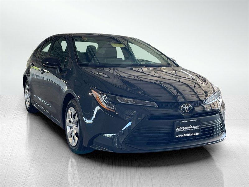 Certified 2025 Toyota Corolla LE image 1