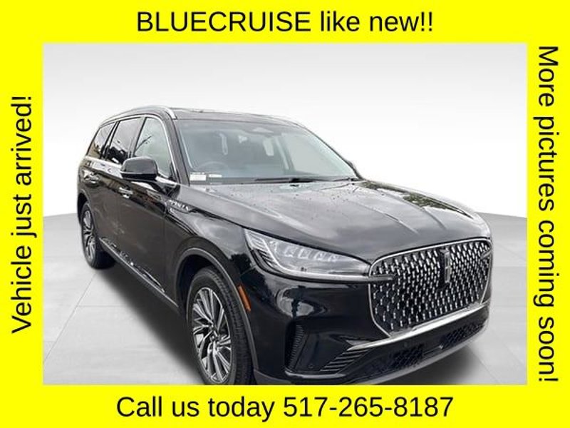 Used 2025 Lincoln Aviator Reserve image 1